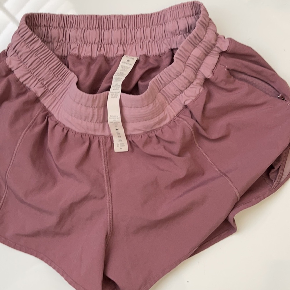 Lululemon hotty hot shorts size 6